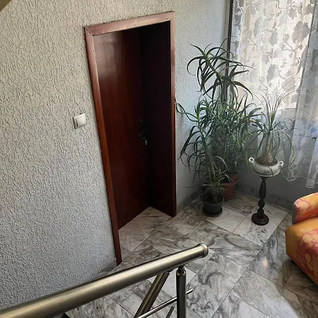 Izgrev Sarafovo בית הארחה בורגאס