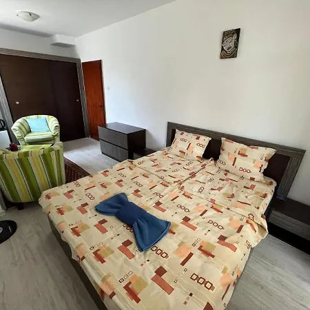 Izgrev Sarafovo * ブルガス