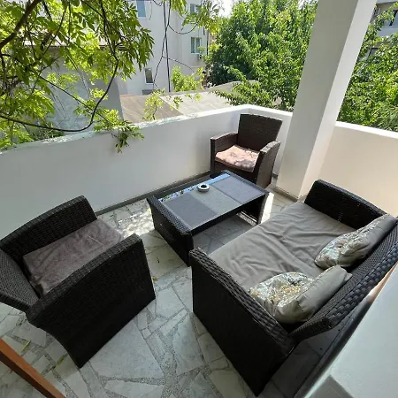 게스트하우스 Izgrev Sarafovo 부르가스