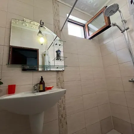 게스트하우스 Izgrev Sarafovo *