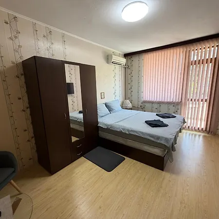 Izgrev Sarafovo Gæstehus Burgas City