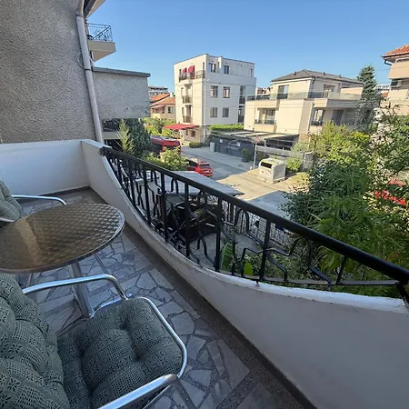 Izgrev Sarafovo بيت ضيافة