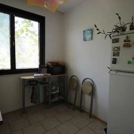 Izgrev Sarafovo بورغاس