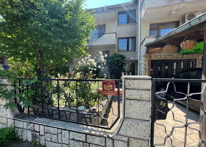 Izgrev Sarafovo Pensjonat