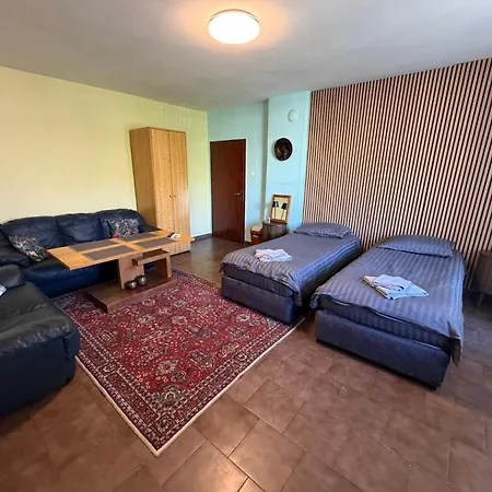 Izgrev Sarafovo *