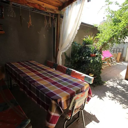 Izgrev Sarafovo بيت ضيافة