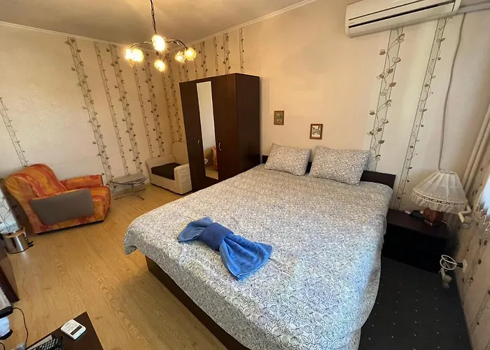 Izgrev Sarafovo Konukevi *